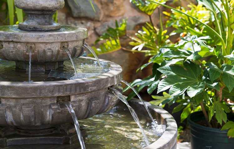 Solar water feature for the garden - Fountain