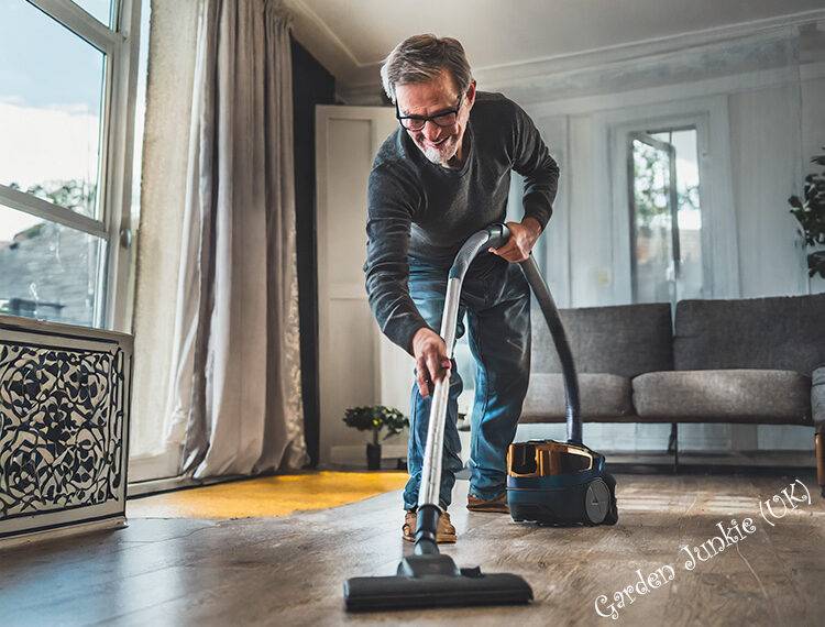 Best Lightweight Vacuum Cleaners For The Elderly