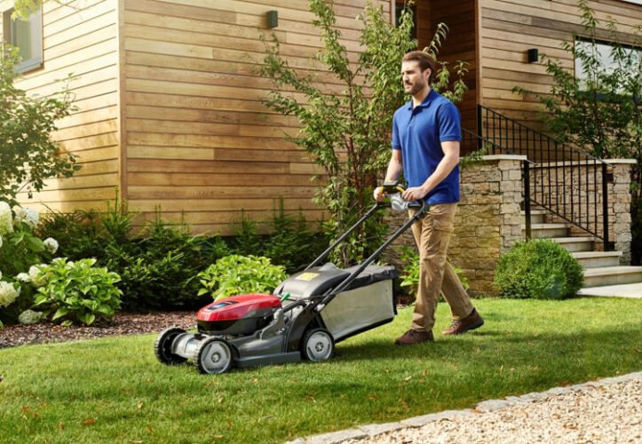 Best 6 Cordless Lawn Mowers For 2024 | Garden Junkie